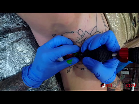 ❤️ Sully Savage, moi tatuada, tatuouse no clítoris ❤ Porno bonito na pornografía gl.mass-pr.ru ☑